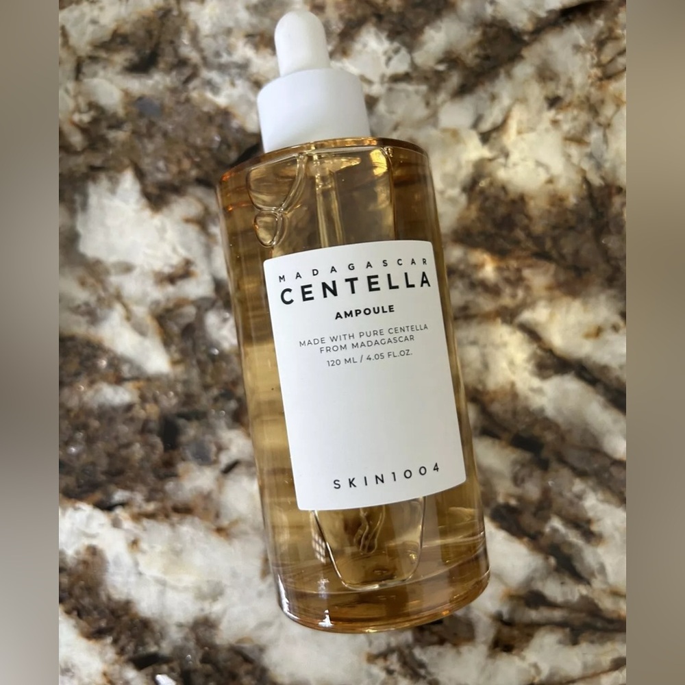 Centella Ampoule
Signature Soothing Ampoule 4.05oz/120ml new